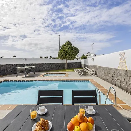 Vila Bezanilla - Vipvipvillas